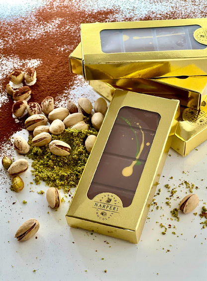 Narperi Dubai Chocolate Bar 3.5 oz Handmade with Premium Pistachio Cream, Finest Belgian Milk Chocolate and Crispy Kunafah
